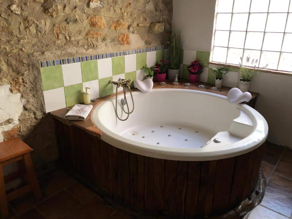 Casa Rustic Suites, JACUZI & LOVE