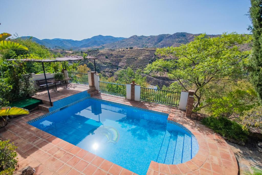 Casas rurales románticas con jacuzzi en Granada.